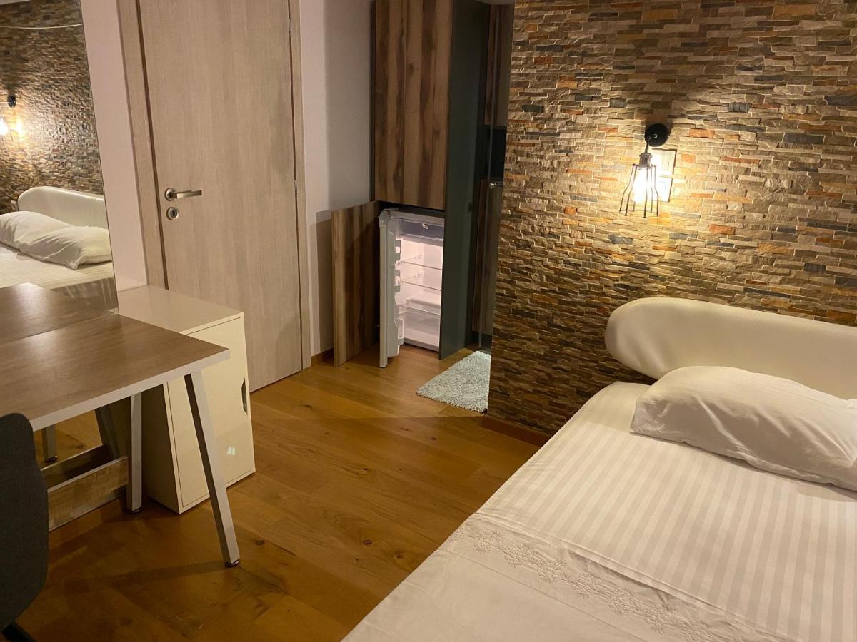 Helen Luxury Loft Design Meisonette-Apartment Atene Esterno foto